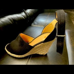 Wedge shoes